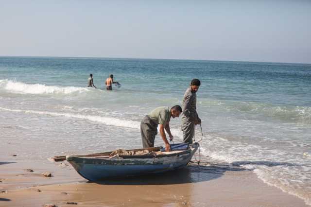 على شواطئ غزة.. حرب أخرى تشنها إسرائيل على الصيادين