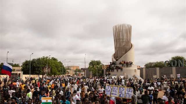 النيجر.. الكشف عن حقيقة استقالة الرئيس بازوم