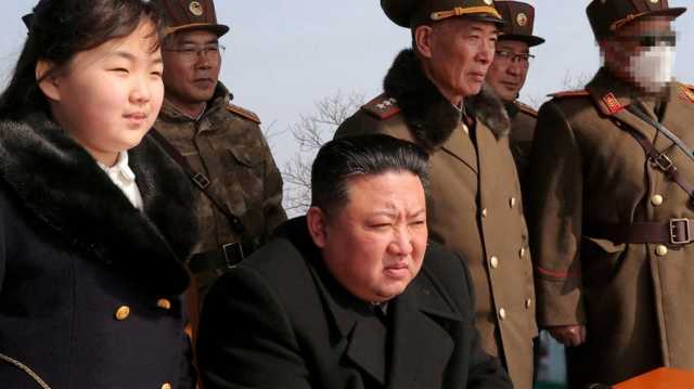 كيم يقيل أكبر جنرال بالجيش الكوري الشمالي ويدعو للاستعداد للحرب.. ماذا يجري؟
