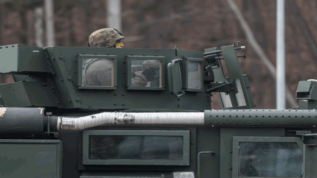 بولندا ترسل الفي جندي لتعزيز الامن على حدودها مع بيلاروسيا