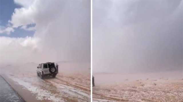 امطار مصحوبة بحبات البرد في السعودية (فيديو)