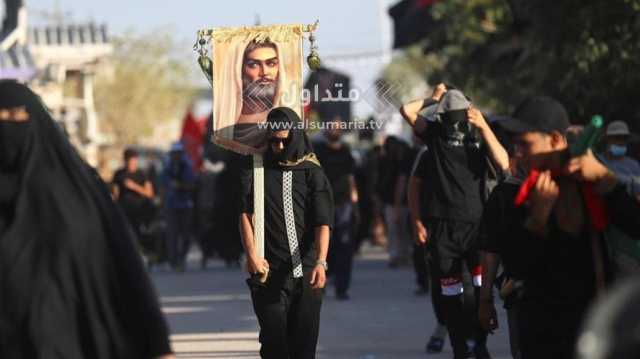 عراقيون وأجانب.. طريق نجف - كربلاء يغّص بزوار أربعينية الامام الحسين (صور)