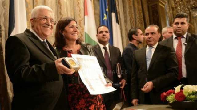 فرنسا: تجريد الرئيس الفلسطيني من وسام غراند فيرميل