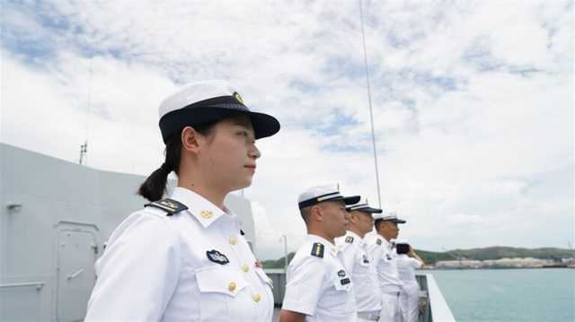 القوات الصينية تتأهب بعد عبور سفينتين أمريكية وكندية مضيق تايوان