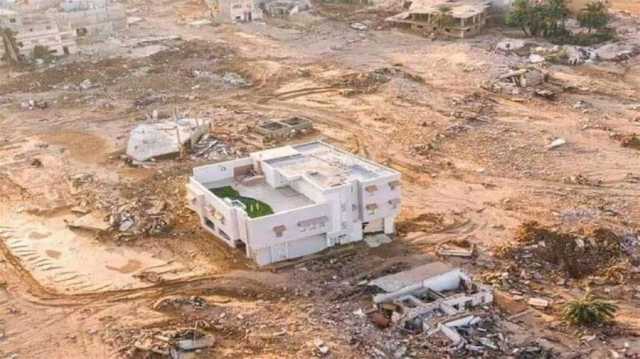 المنزل المعجزة في ليبيا.. بقي صامداً وحافظ على طلائه رغم الفيضانات