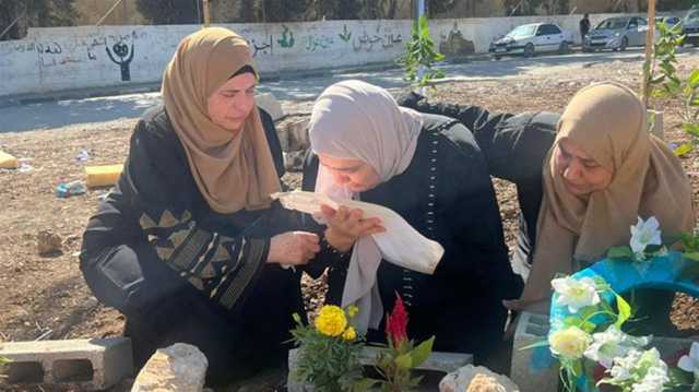 فلسطينية تتلقى خبر استشهاد ابنها: سنبقى نقاتل حتى تحرير القدس (فيديو)