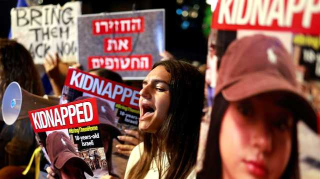 أهالي المحتجزين الإسرائيليين يتظاهرون للمطالبة بإجابات من حكومتهم