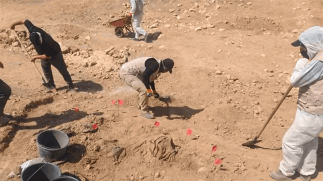 العثور على مقبرة جماعية في الموصل.. تضم رفات 75 شخصاً