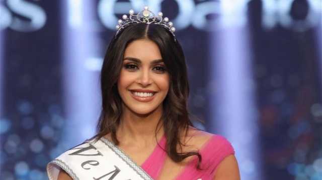 لبنانية تتوج وصيفة أولى لملكة جمال العالم