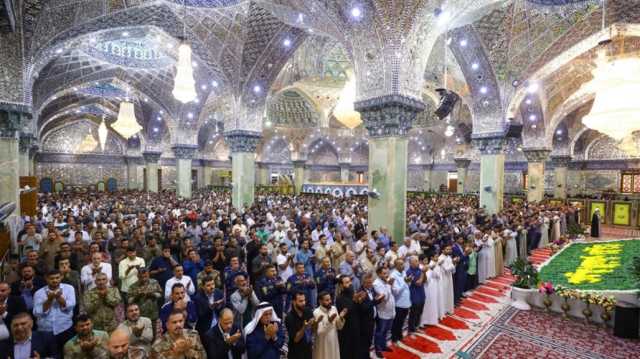 مشاهد مهيبة من صلاة عيد الفطر في مرقد الامامين العسكريين ع (صور)
