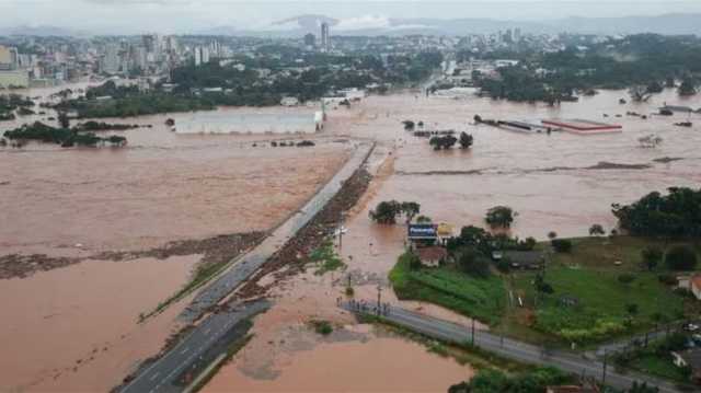مصرع أكثر من 55 شخصا في جنوب البرازيل بسبب الأمطار الغزيرة