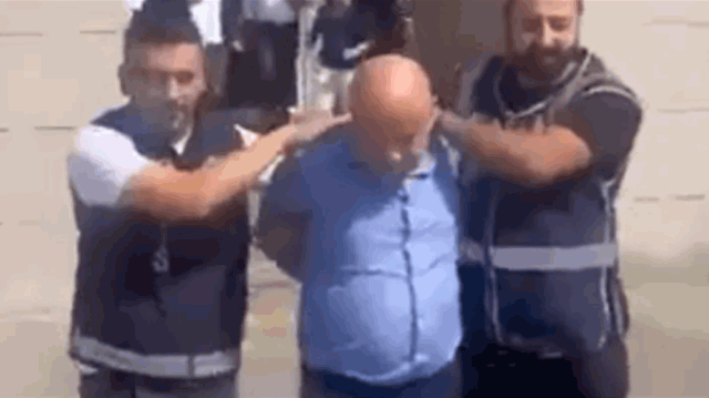 تركيا.. القبض على شخص هدد سياحًا خليجيين بـسكين (فيديو)
