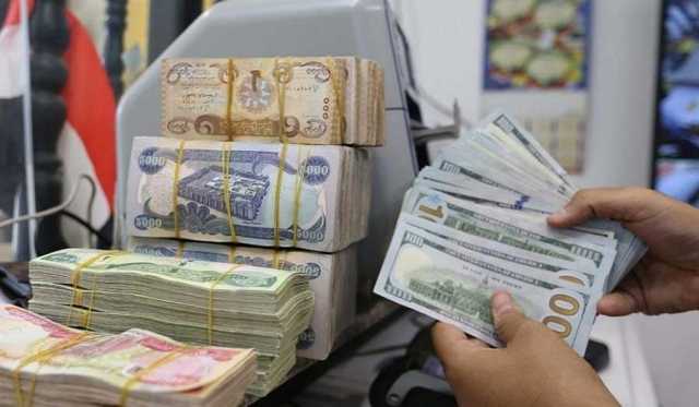 ما علاقة مبيعات المركزي من العملة بسعر صرف الدولار؟ خبير يوضح ويتهم الحوالات السوداء