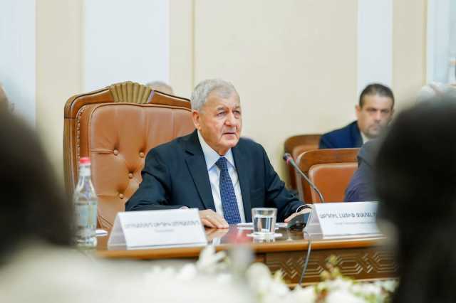 رئيس الجمهورية من أرمينيا: العراق يعيش استقرارًا أمنيًا وسياسيًا يُشجع على الاستثمار والإعمار