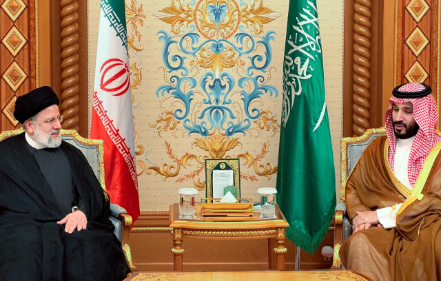 السعودية تدعو إيران للتعاون لمنع تصاعد التوترات في المنطقة