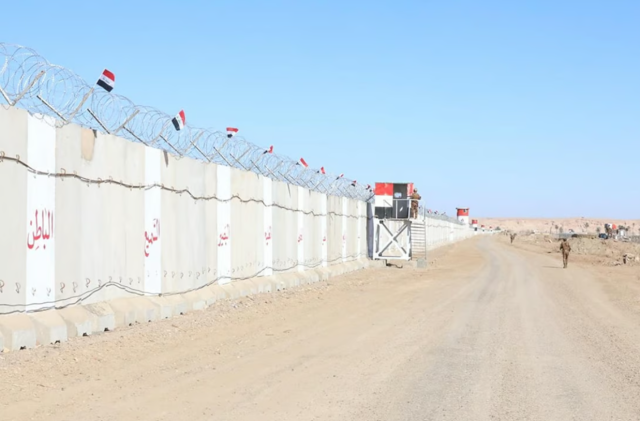 الجدار الأبيض.. الكونكريت يعزل العراق عن سوريا والتجربة قد تكرر مع دول أخرى