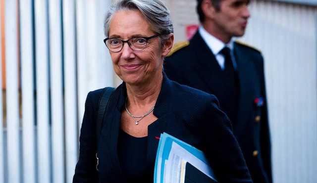 استقالة رئيسة الوزراء الفرنسية إليزابيت بورن من منصبها