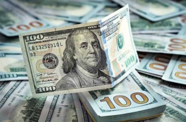الدولار يستقر على ارتفاع.. صيرفات بغداد تبيع بأكثر من 153 ألفًا