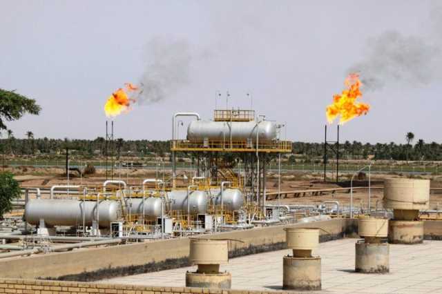بعد أن رفع إيرادته غير النفطية 27%.. كيف سيقلل العراق هيمنة النفط على الموازنة إلى 80%؟