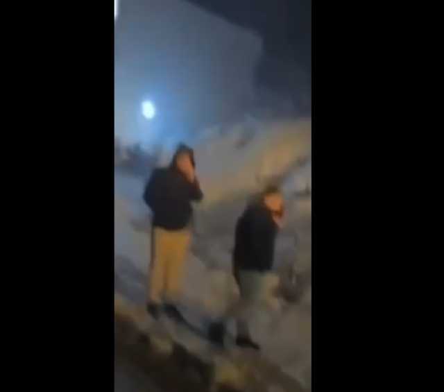 الثلوج تحاصر مئات السياح في الإقليم وفرق الطوارئ تتدخل (فيديو)