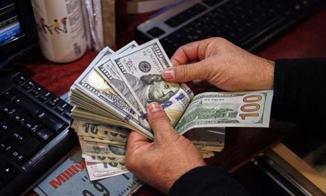 أسعار الدولار تعاود الارتفاع في بغداد والصيرفات تبيع بأكثر من 152 ألف دينار