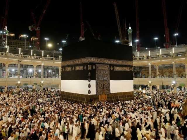 السعودية تمنع حاملي تأشيرة الزيارة من دخول مكة خلال موسم الحج