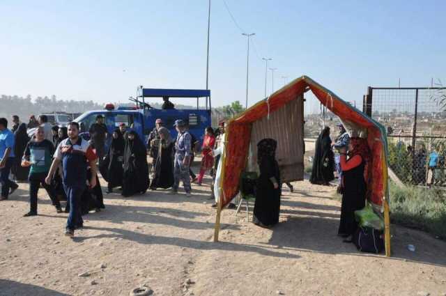 الجوالة تنتعش في مقابر ديالى وماء الورد يتصدر المبيعات