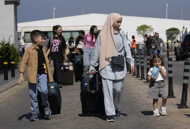 بعد وقف اطلاق النار.. 52 عائلة لبنانية تغادر ديالى في طريقها للبلدات الجنوبية