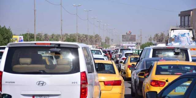 زحام خانق يوقف بشكل شبه تام حركة المرور بأغلب شوارع العاصمة