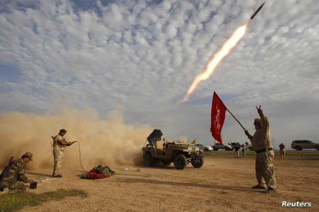 العراق في قلب معركة لا يرغب في خوضها.. عقدة الفصائل والدولة نار تحت الرماد