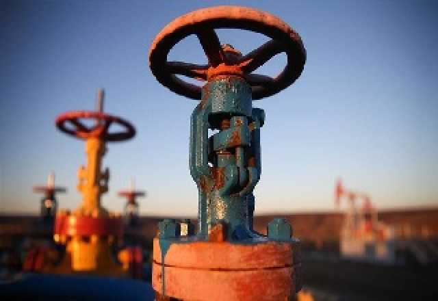 توترات البحر الأحمر ومخاوف الإمدادات تقفز بأسعار النفط