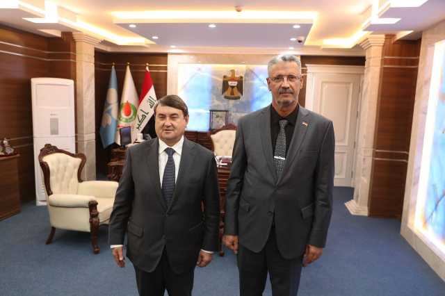 بغداد وموسكو تبحثان تطوير العلاقات في قطاع النفط والطاقة