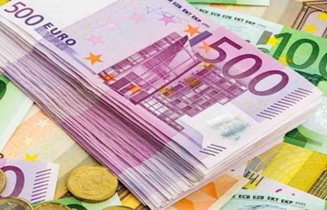 اليورو يعمق خسائره لأدنى مستوى فى 10 أشهر بسبب فروق ‏أسعار الفائدة ‏