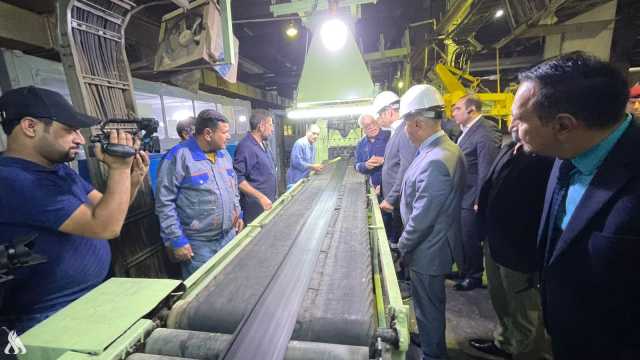 وزير الصناعة يفتتح مصنع إطارات بابل في محافظة النجف الأشرف