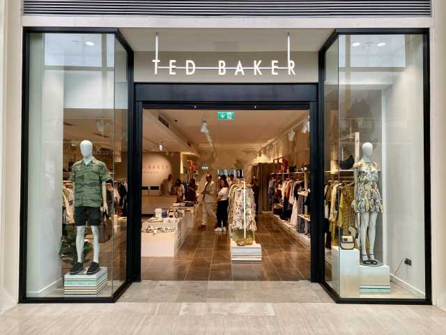 شركة Ted Baker تعتزم إشهار إفلاسها.. وحوالي ألف وظيفة مهددة!