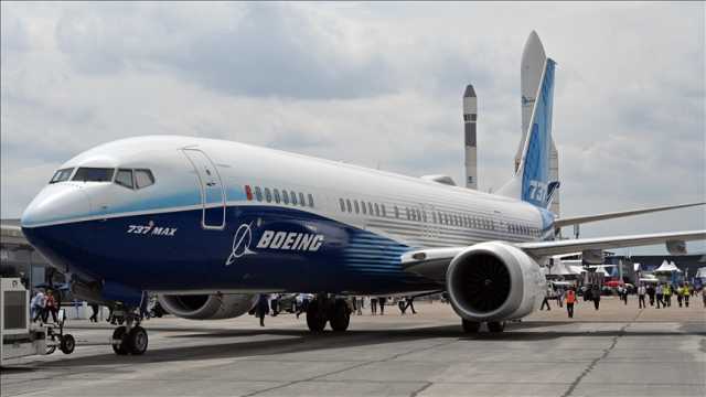 الرئيس التنفيذي لـBoeing يتنحى في أعقاب أزمة 737 ماكس