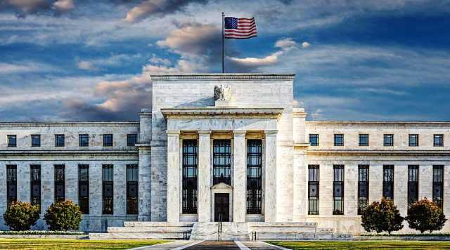 الاحتياطي الفيدرالي الأمريكي: لسنا بعجلة لتغيير سعر الفائدة ونهدف لهذا الامر