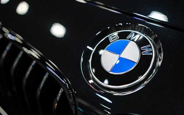 'BMW' تستدعي أكثر من 100 ألف سيارة بأميركا