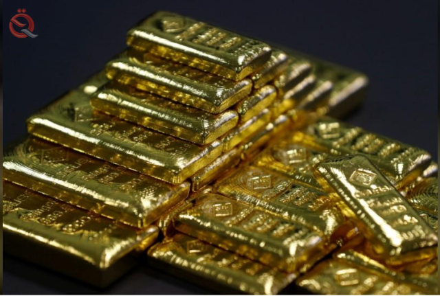 الذهب عند أعلى مستوى في أسبوع مع انخفاض الدولار