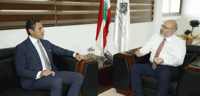 الأبيض بحث مع سفير لبنان في الاردن في ترتيبات تسلم المساعدة الطبية العمانية