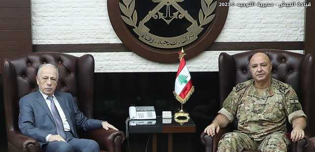 وزير الدفاع زار قائد الجيش في اليرزة معزيا