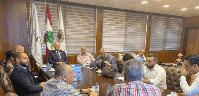 إجتماع في غرفة طرابلس الكبرى بحث في انشاء محطة إنتاج كهربائية على الطاقة الشمسية