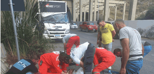 سائق بيك اب يفقد السيطرة على مركبته.. هذا ما حدث بعد نفق شكا