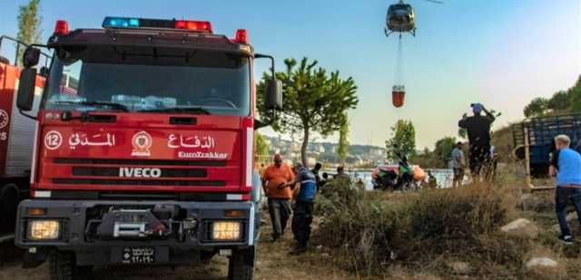 بالفيديو.. حريق في خيم النازحين السوريين في صور