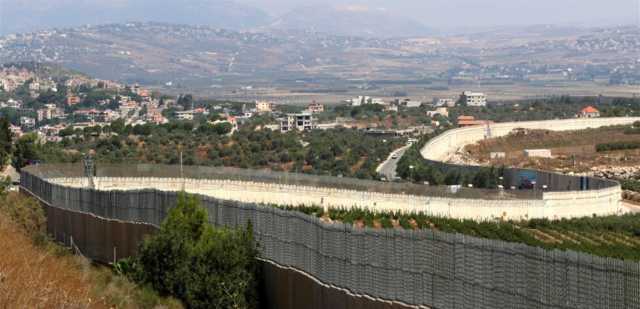 ثغرات في الجدار الحدودي الفاصل