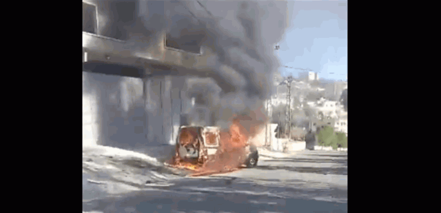 بالفيديو.. هكذا استهدفت اسرائيل سيارة في بلدة حولا ومعلومات عن وقوع اصابات