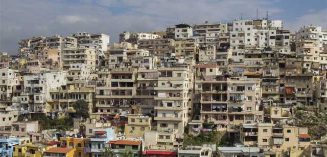 في طرابلس.. إقفال محلين لبيع الالبسة الجاهزة وختمهما بالشمع الأحمر