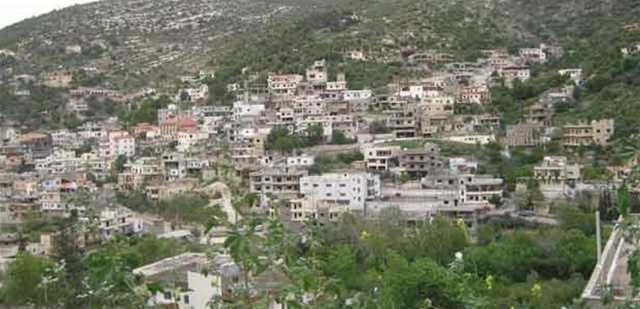 معركة بين سوريين في منطقة لبنانيّة.. آلات حادة تُستخدم وسقوط جرحى!