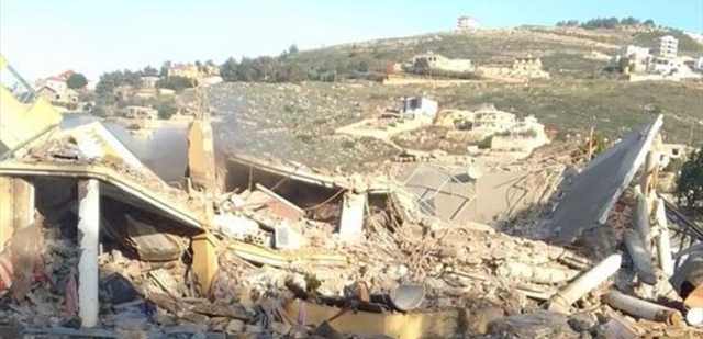 إسرائيل دمّرت منزلاً في الجنوب... سيارات الإسعاف توجّهت على الفور إلى المكان المستهدف (صور)
