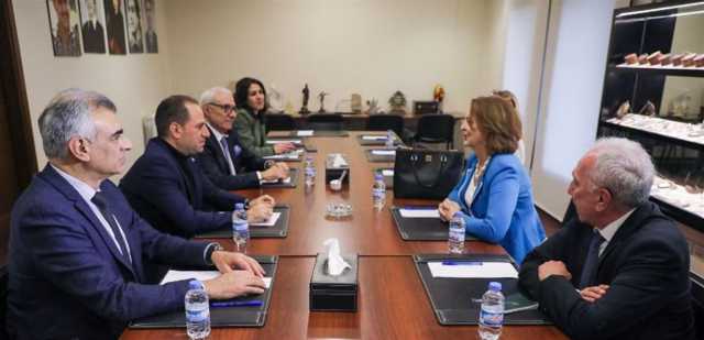 لقاء مطوّل بين الجميّل والسفيرة الأميركية.. وتشديد على اهمية تحييد لبنان